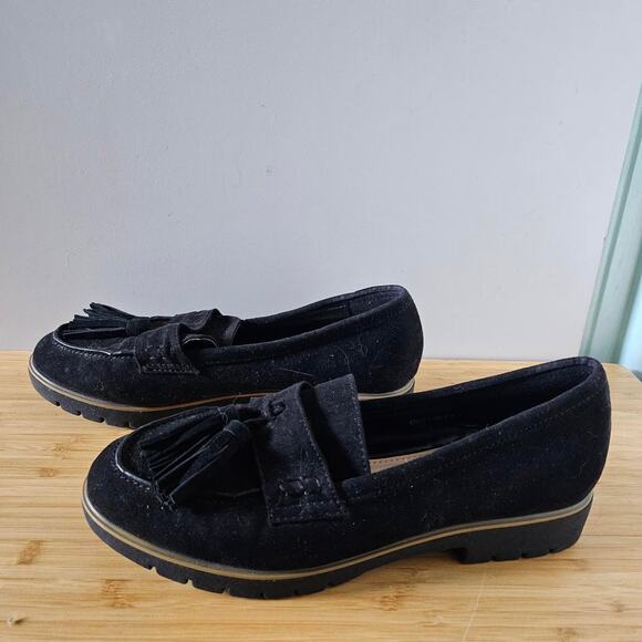 Forever 21 black tassel loafers - Picture 1 of 2